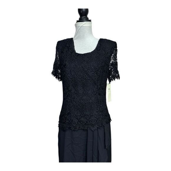 Aspeed USA Black lace evening gown with ruffled hem #gothglam #eveningwear mediu - Picture 3 of 10